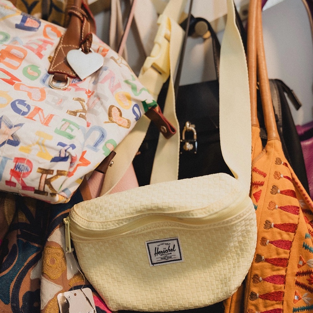 Herschel Fourteen Interlaced Belt Bag - Picture 2 of 13